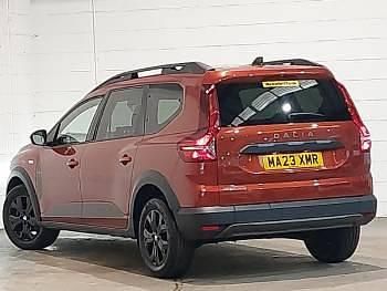 Used Dacia Jogger Extreme 109 HP (80 kW) 2023 Brown MPV