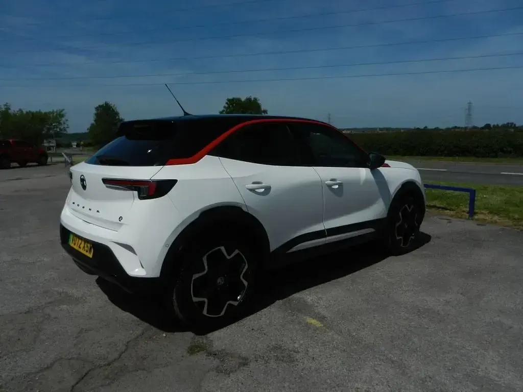 Used Vauxhall Mokka GS Line 100 kW (136 HP) 2022 White SUV