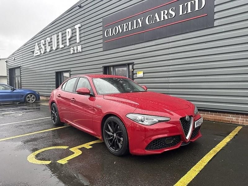 Used Alfa Romeo Giulia Saloon Veloce 280 HP (205 kW) 2018 Red Sedan