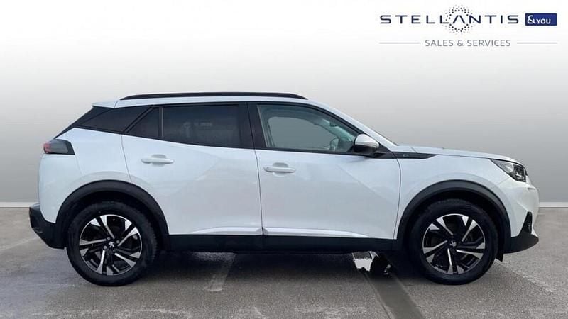 Used Peugeot e-2008 Allure Premium 98 kW (134 HP) 2021 White SUV