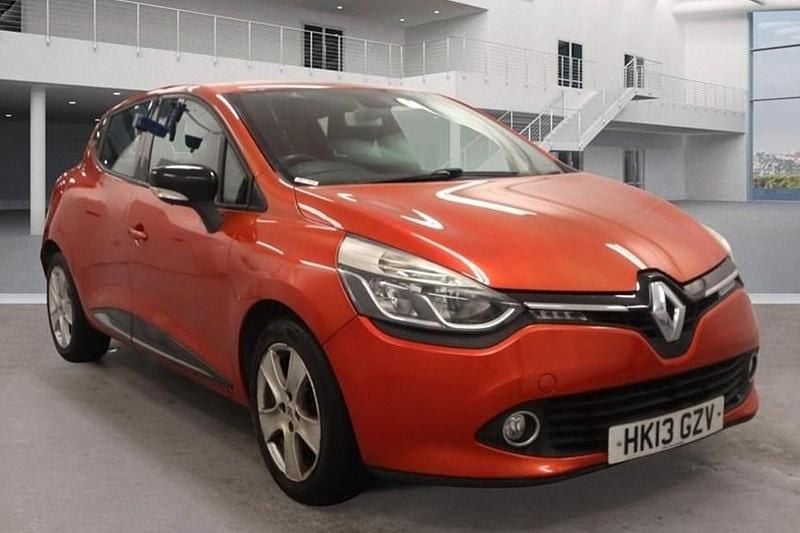 Red Used 2013 Renault Clio IV Dynamique Hatchback | £3,695 (Fair price) - Image 1/1