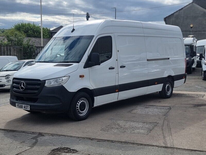 White Used 2018 Mercedes Sprinter Van | £9,950 (Fair price) - Image 1/4