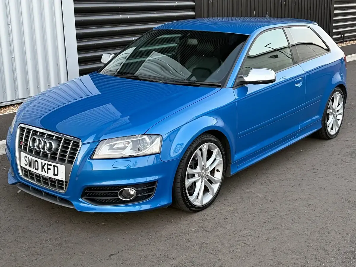 Used Audi A3 200 HP (147 kW) 2010 Blue Hatchback