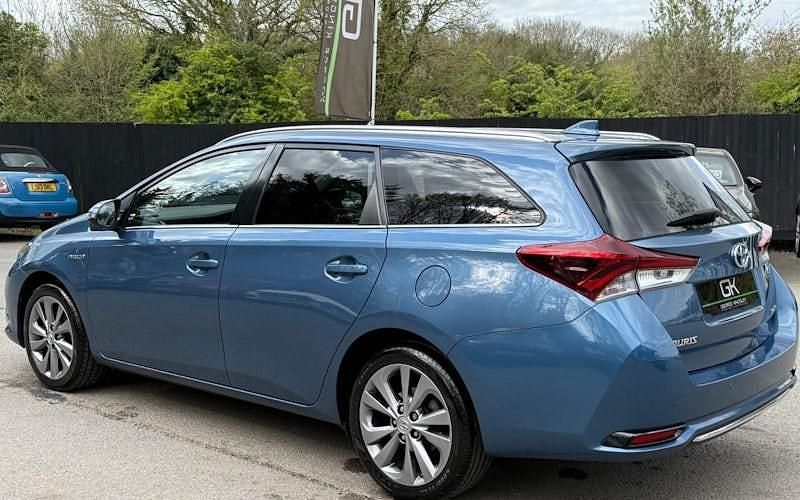 Used Toyota Auris Touring Sports 136 HP (100 kW) 2018 Estate