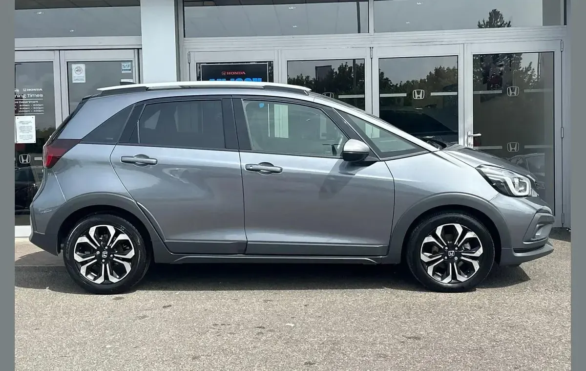 Used Honda Jazz Hybrid 109 HP (80 kW) 2022 Grey Hatchback