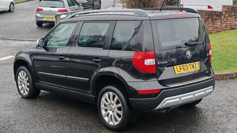 Used Skoda Yeti Elegance 140 HP (102 kW) 2014 Black SUV