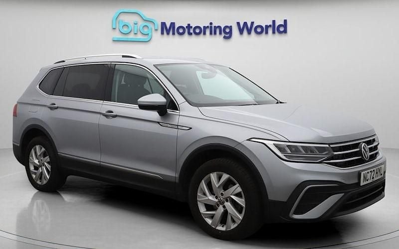 Used 2024 VW Tiguan Allspace Life SUV | £21,400 (Good price) - Image 1/4