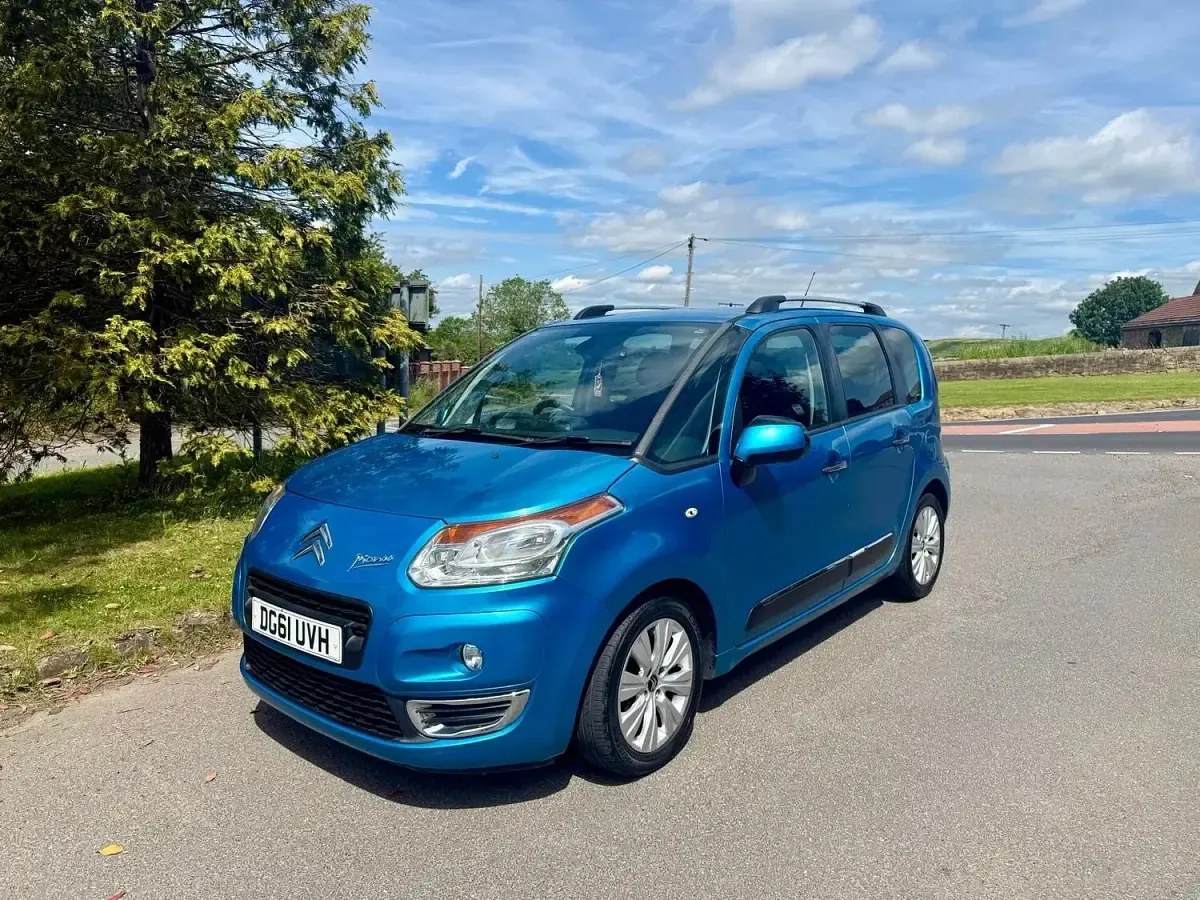 Used Citroën C3 Picasso Exclusive 2011 Blue MPV