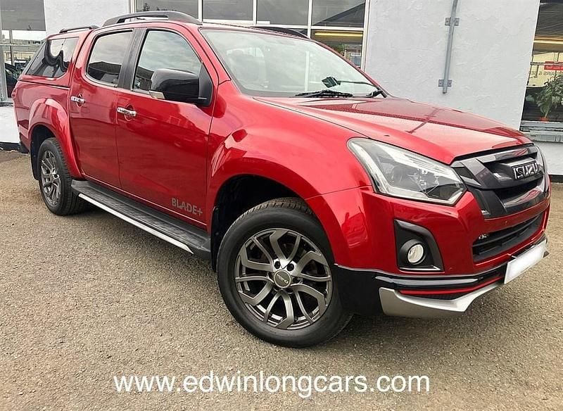 Used Isuzu Pick up 164 HP (120 kW) 2020 Spinnel red Pickup