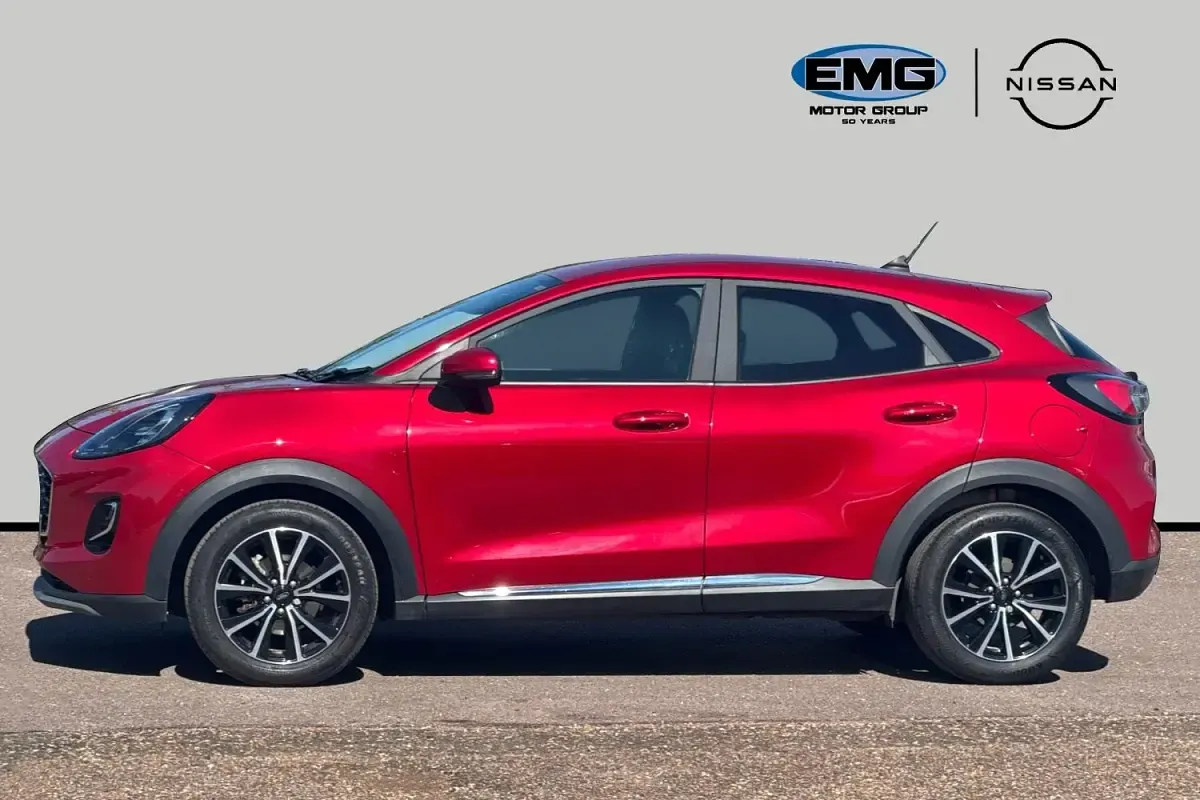 Usado Ford Puma Titanium 125 CV (91 kW) 2023 Rojo SUV