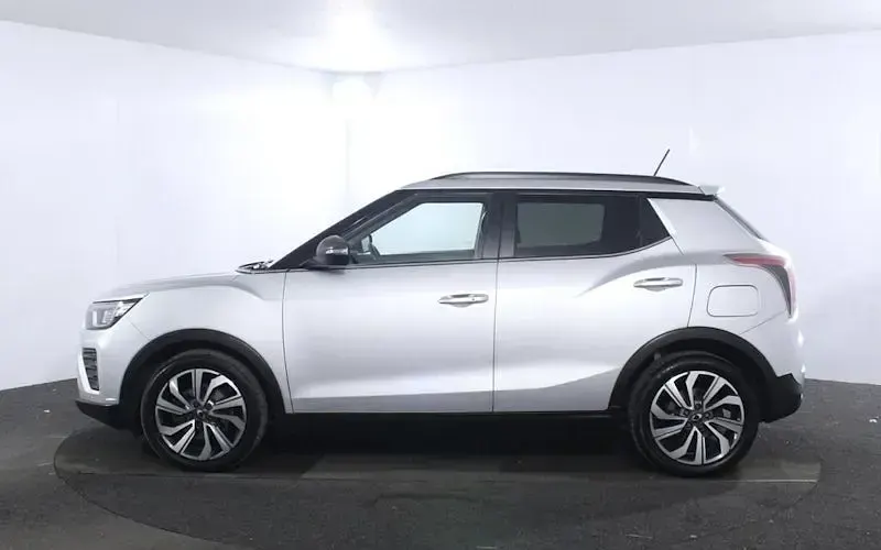 Used SsangYong Tivoli 136 HP (100 kW) 2021 Silver SUV