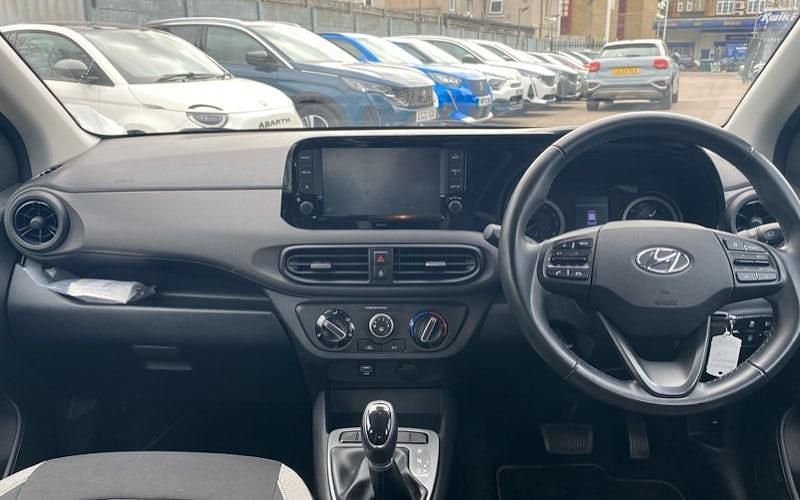 Used Hyundai i10 SE 84 HP (61 kW) 2023 Hatchback