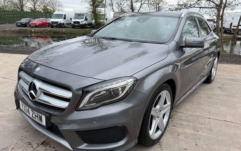 Usado Mercedes GLA220 AMG line 170 HP (125 kW) 2014 SUV