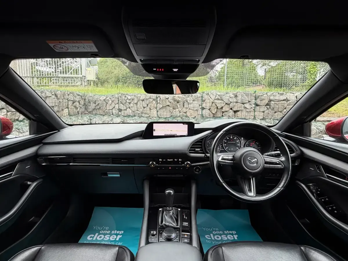 Begagnad Mazda 3 Inclusive 180 HK (132 kW) 2019 Röd Halvkombi