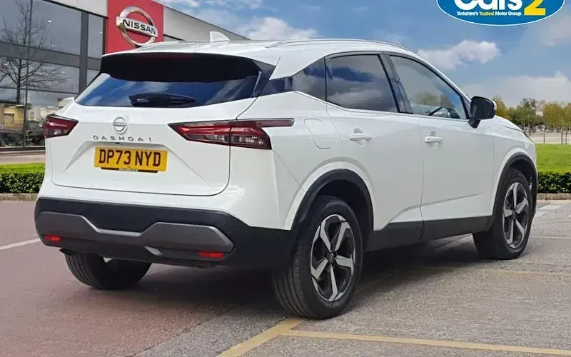 Used Nissan Qashqai N-Connecta 140 HP (102 kW) 2023 White SUV