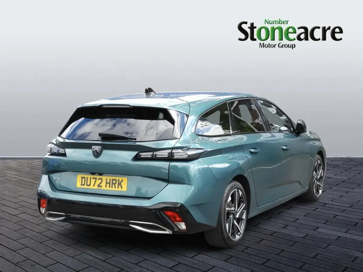 Used Peugeot 308 SW Allure Premium 130 HP (95 kW) 2022 Blue Estate