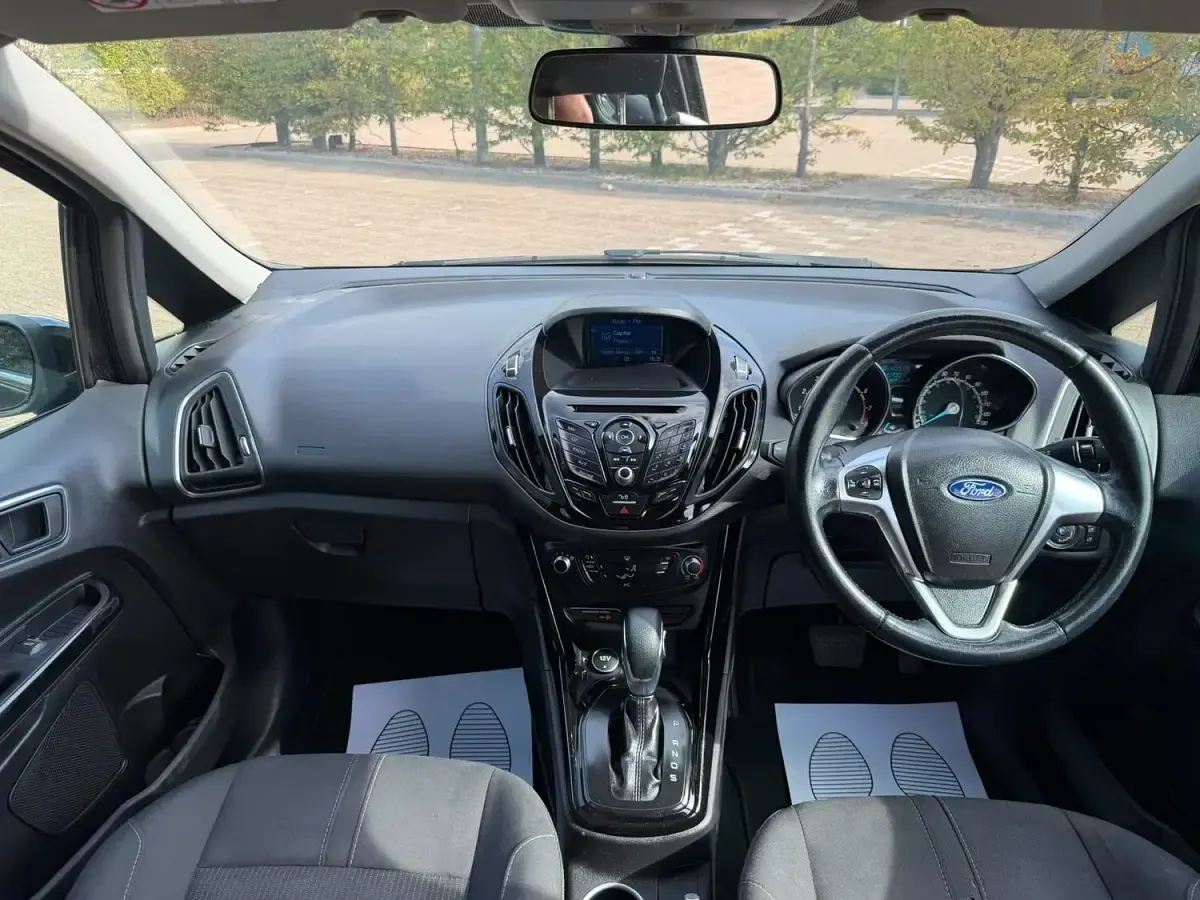 Used Ford B-MAX Zetec 105 HP (77 kW) 2017 Black MPV