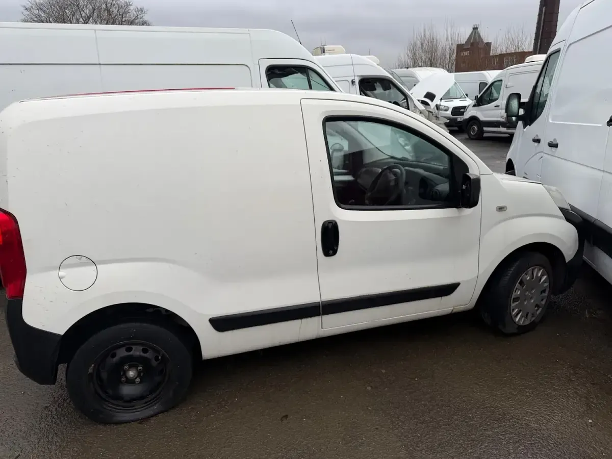 Used Peugeot Bipper 80 HP (58 kW) 2017 White MPV