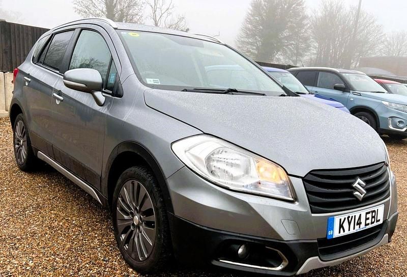 Used Suzuki SX4 S-Cross SZ4 120 HP (88 kW) 2014 Grey Hatchback