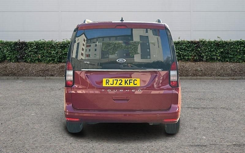 Used Ford Tourneo Titanium 122 HP (89 kW) 2024 Estate