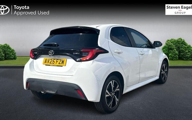 Used Toyota Yaris Hybrid Design 116 HP (85 kW) 2026 Hatchback