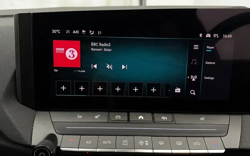 Used Vauxhall Astra S 131 HP (96 kW) 2023 Black Hatchback