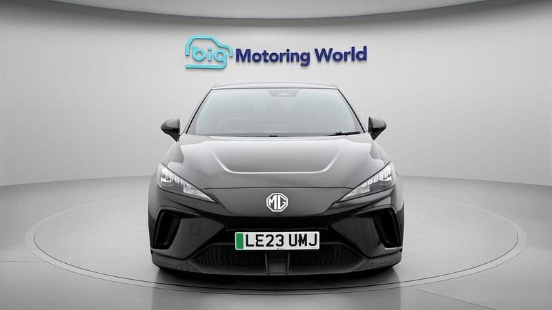 Used MG MG4 EV SE 319 kW (435 HP) 2023 Black Hatchback