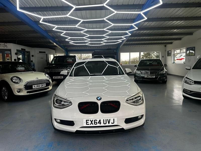 Used BMW 120 Comfort Edition 2014 White Hatchback