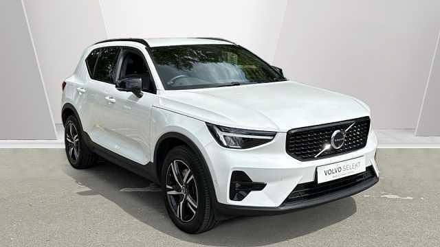 Used 2023 Volvo XC40 Plus SUV | £27,970 (Fair price) - Image 1/3
