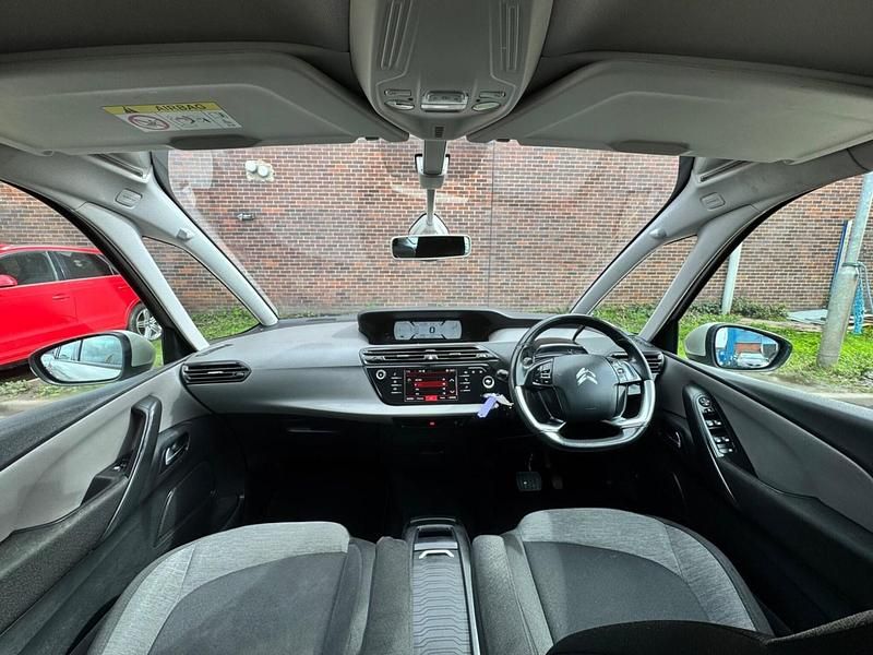 Used Citroën Grand C4 Picasso Touch 2018 Beige MPV