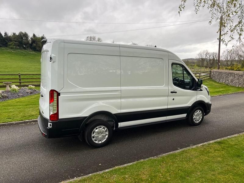 Begagnad Ford Transit 105 HK (77 kW) 2021 Vit Van