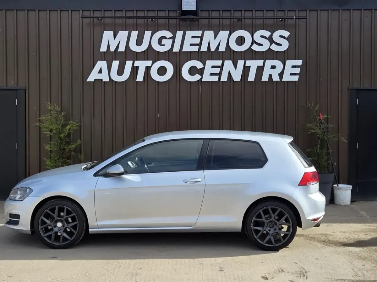 Używany VW Golf VII S 125 KM (91 kW) 2013 Czarny Hatchback