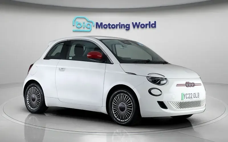 Używany Fiat 500e Red 69 kW (95 KM) 2026 Hatchback