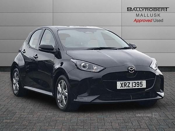 Ny Mazda 2 Exclusive-Line 2026 Svart Halvkombi
