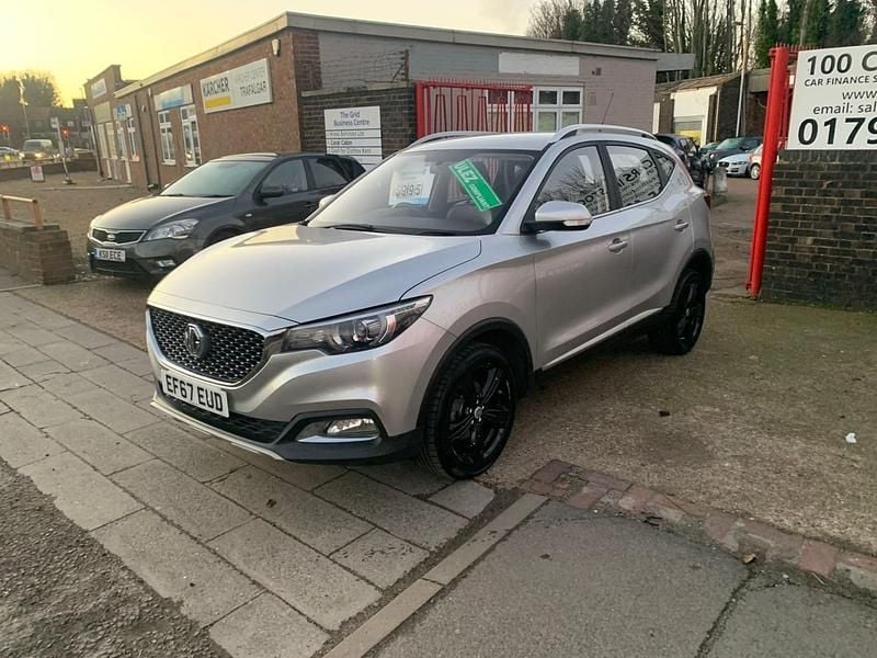 Used MG ZS Exclusive 106 HP (77 kW) 2017 Silver Hatchback