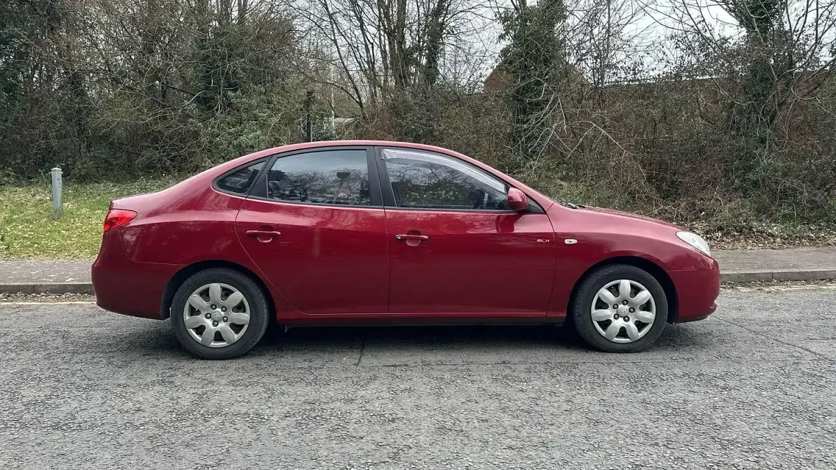 Used Hyundai Elantra 2019 Red Hatchback