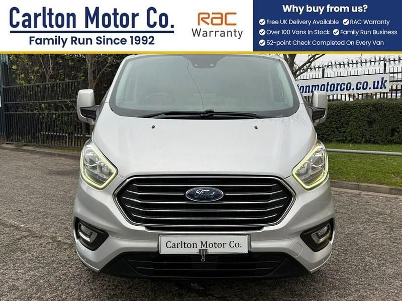 Used Ford Tourneo Custom Titanium 2019 Silver Van