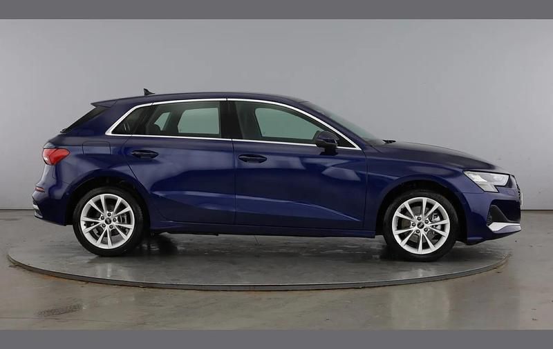 Used Audi A3 e-tron Sport 200 HP (147 kW) 2025 Blue Hatchback