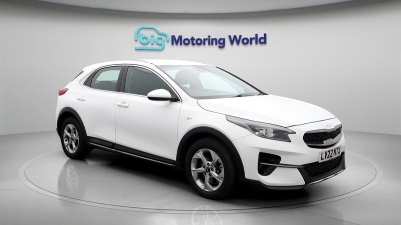 Used 2022 Kia XCeed 2 SUV | £12,100 (Good price) - Image 1/4