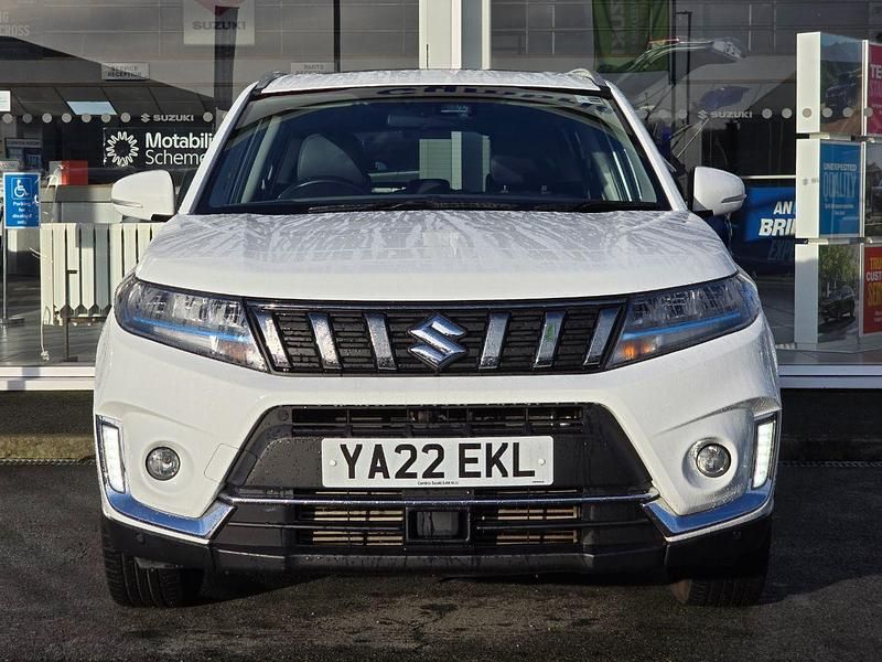 Used Suzuki Vitara SZ5 129 HP (94 kW) 2022 White Hatchback