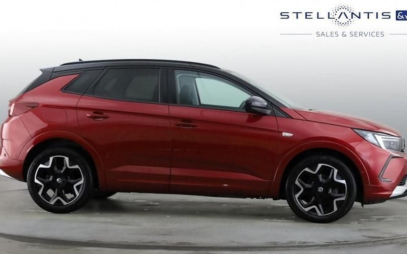 Used Vauxhall Grandland X Ultimate 131 HP (96 kW) 2024 Red SUV