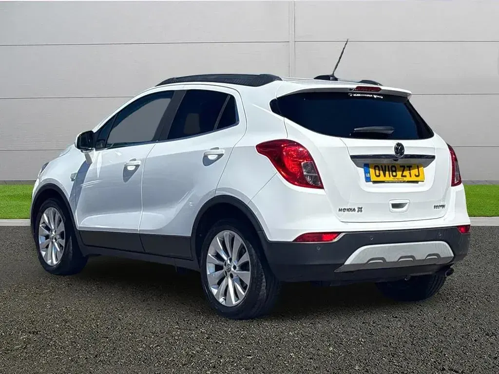 Used Vauxhall Mokka X 2018 White SUV
