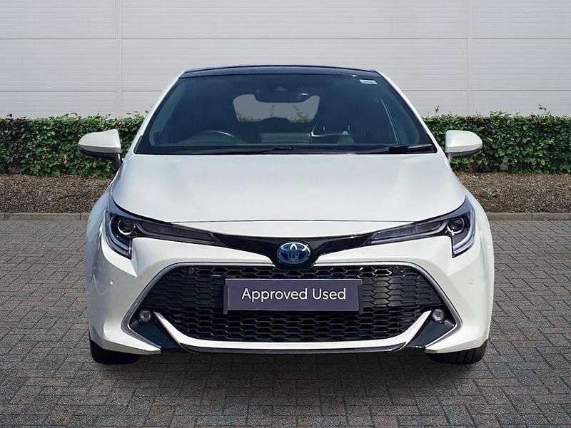 Used Toyota Corolla 2020 White Hatchback