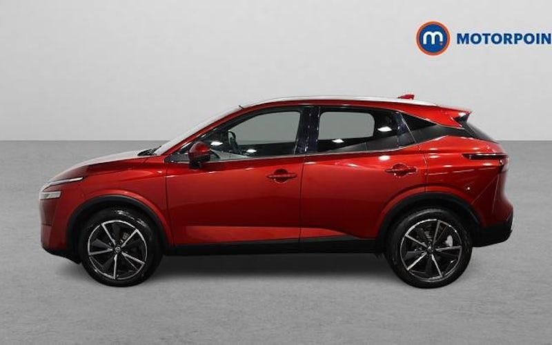 Used Nissan Qashqai Tekna 158 HP (116 kW) 2022 Red SUV