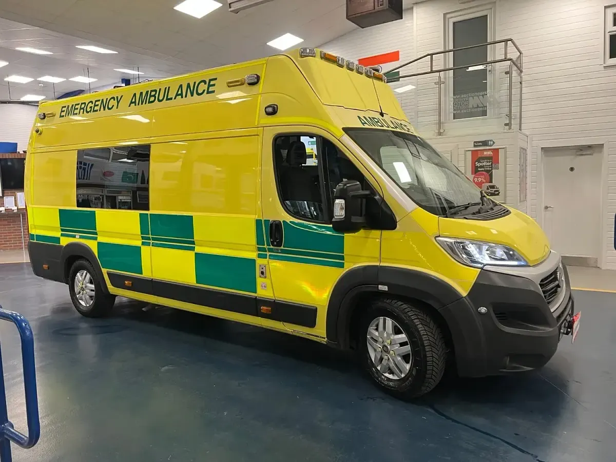 Used Fiat Ducato 176 HP (129 kW) 2018 Yellow Van