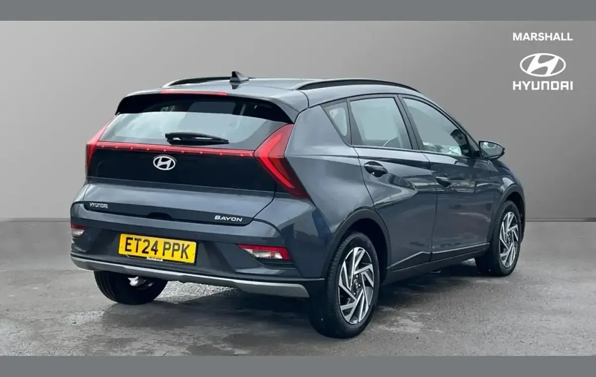 Używany Hyundai Bayon Advanced 100 KM (73 kW) 2024 Szary SUV