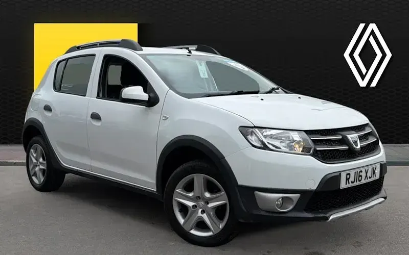 Used Dacia Sandero Lauréate 90 HP (66 kW) 2016 Hatchback