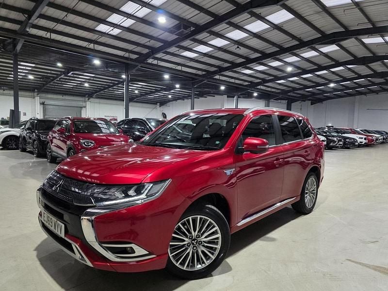 Used Mitsubishi Outlander P-HEV 2020 Red Estate
