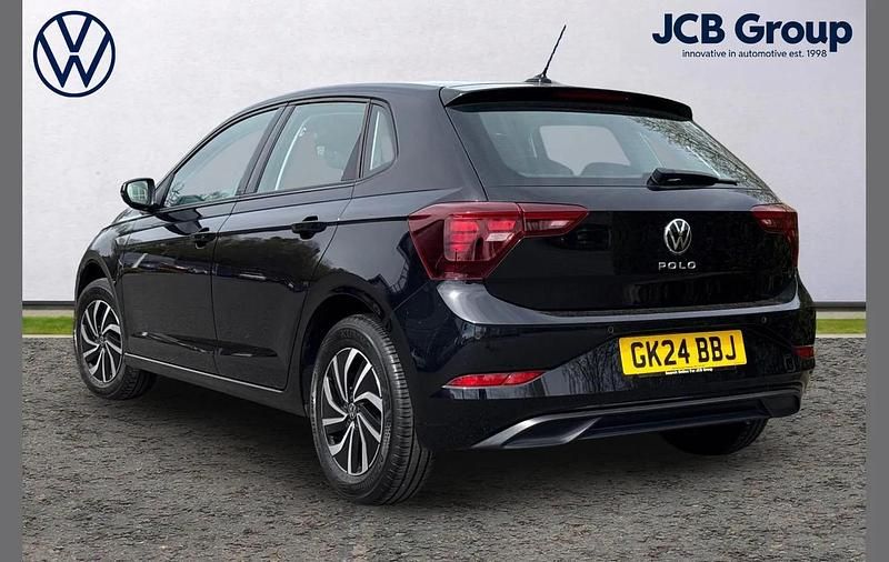 Used VW Polo Life 95 HP (69 kW) 2024 Black Hatchback