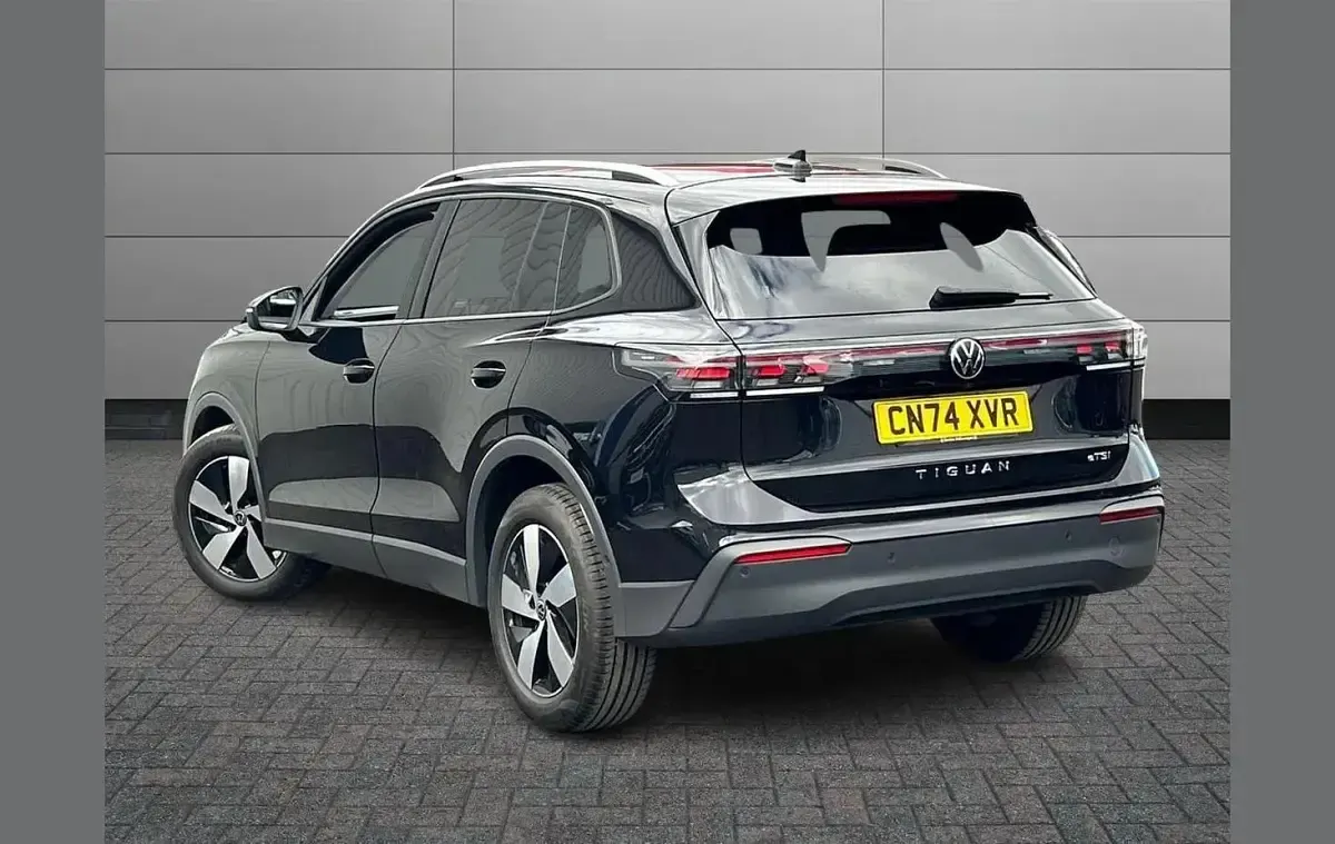 Used VW Tiguan Match 147 HP (108 kW) 2024 Black SUV